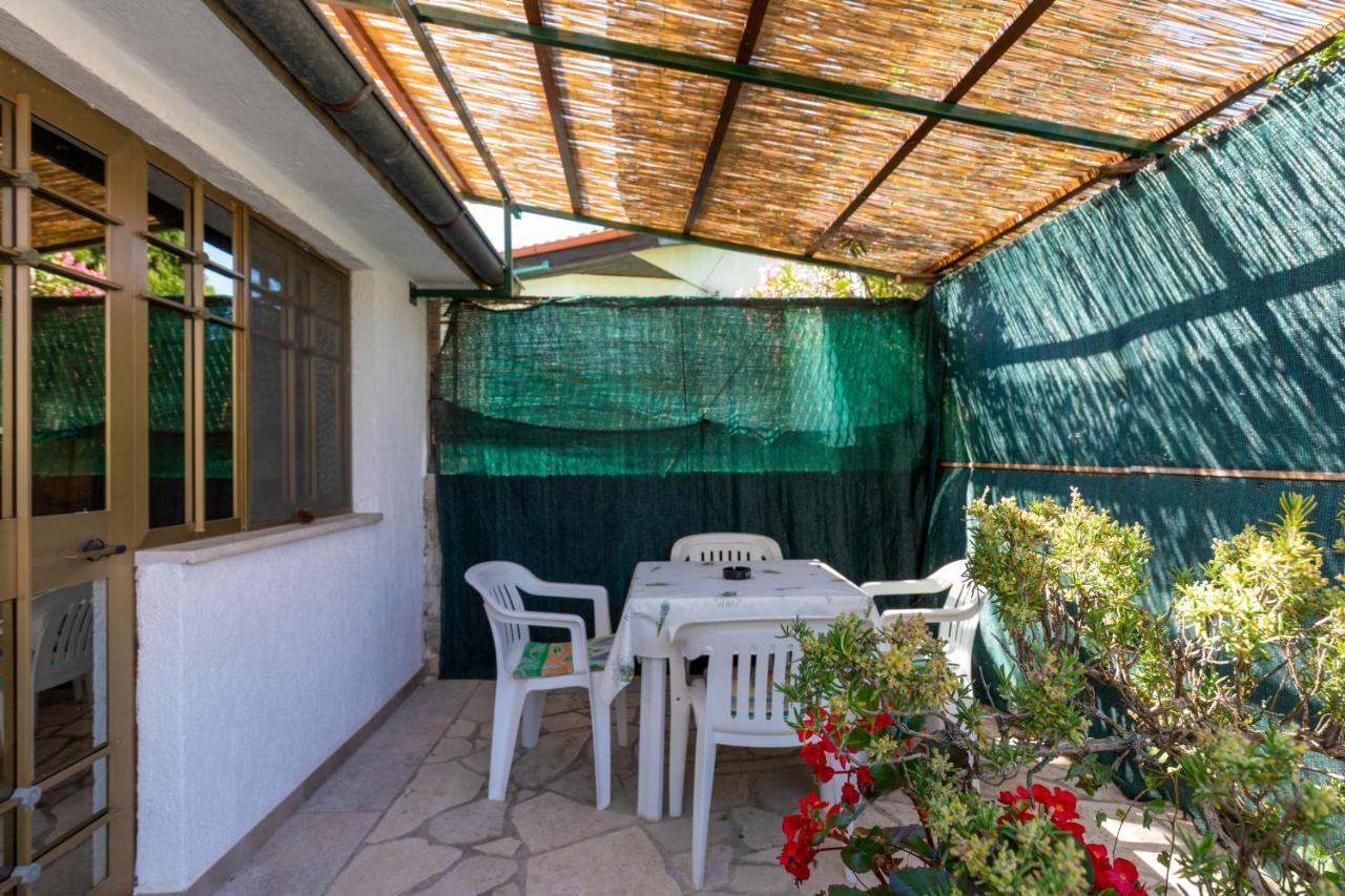 Apartments And Room Pergola Ровінь Екстер'єр фото