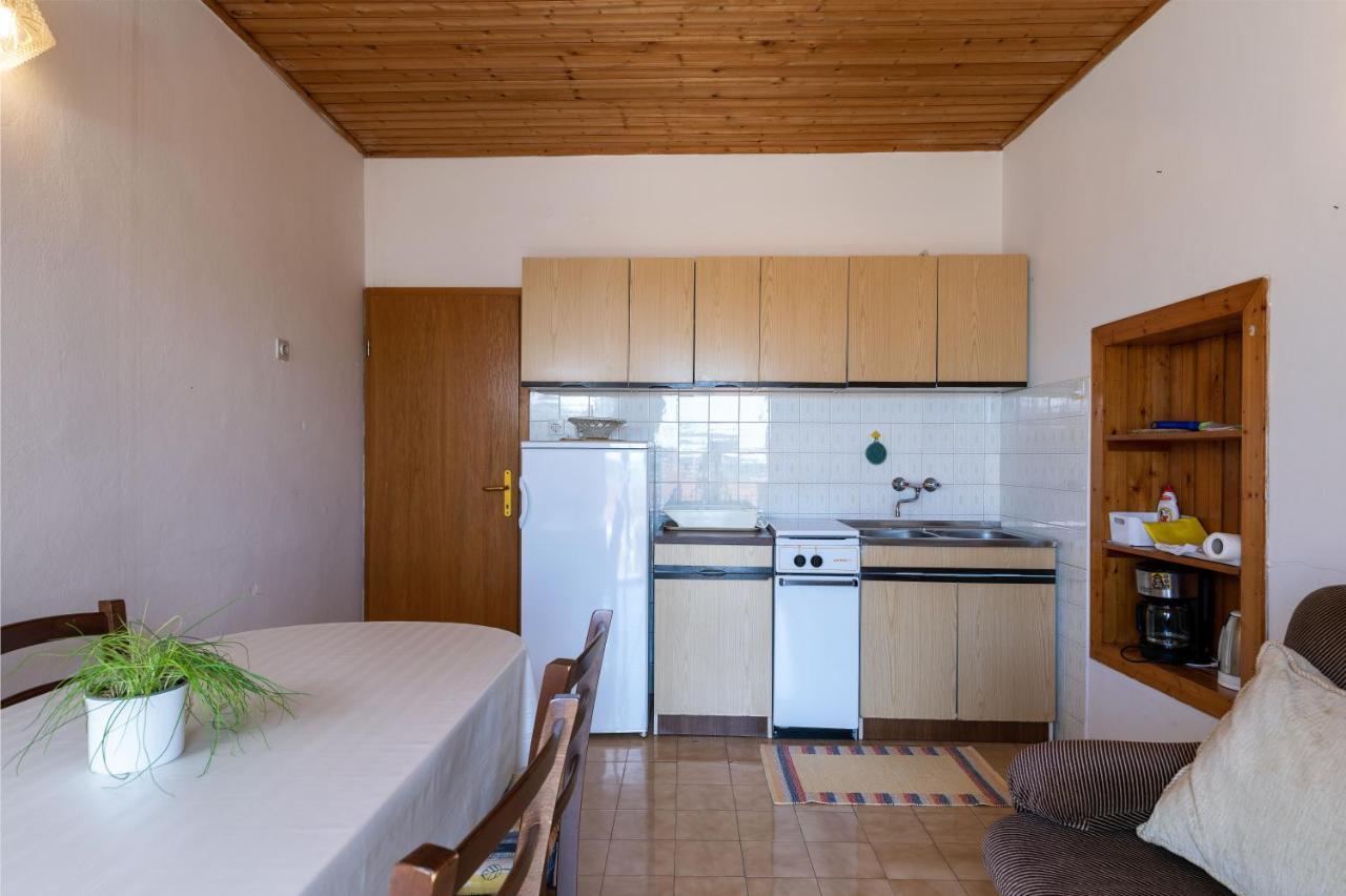 Apartments And Room Pergola Ровінь Екстер'єр фото